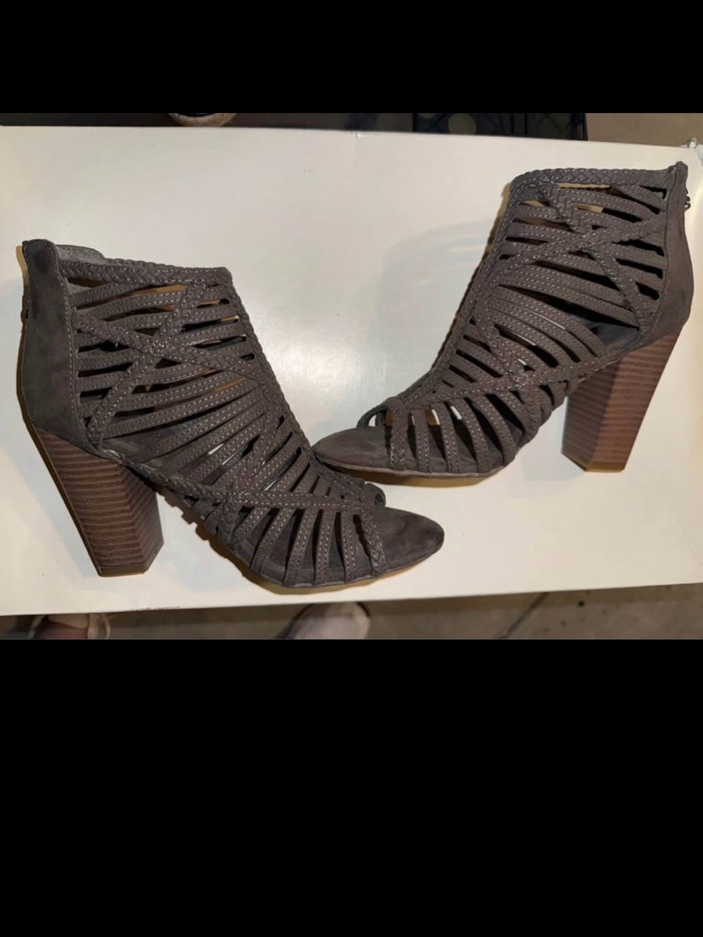 Guess Open-Toe Strappy Cutout Block Heel Sandals - Gray